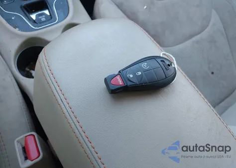 2019 Jeep Cherokee Latitude z USA, uszkodzony, nr VIN 1C4PJMCB2KD194252